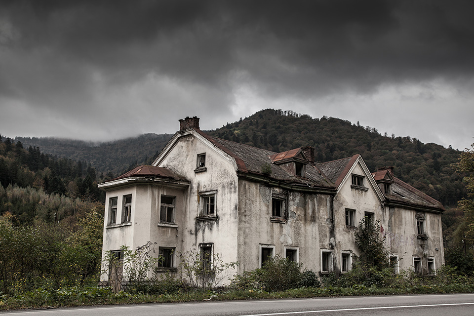 Creepy old house in the woods